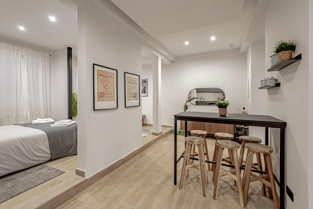 Stunning And Spacious Flat At Barrio De Letras Apartment Madrid