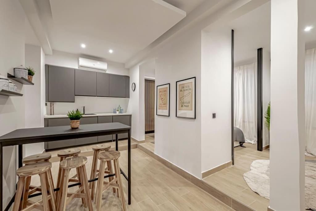 Stunning And Spacious Flat At Barrio De Letras Apartment *