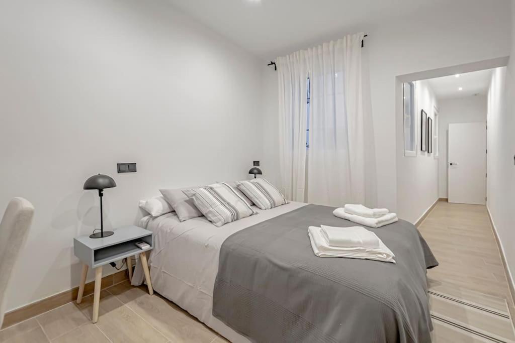 Apartment Stunning And Spacious Flat At Barrio De Letras